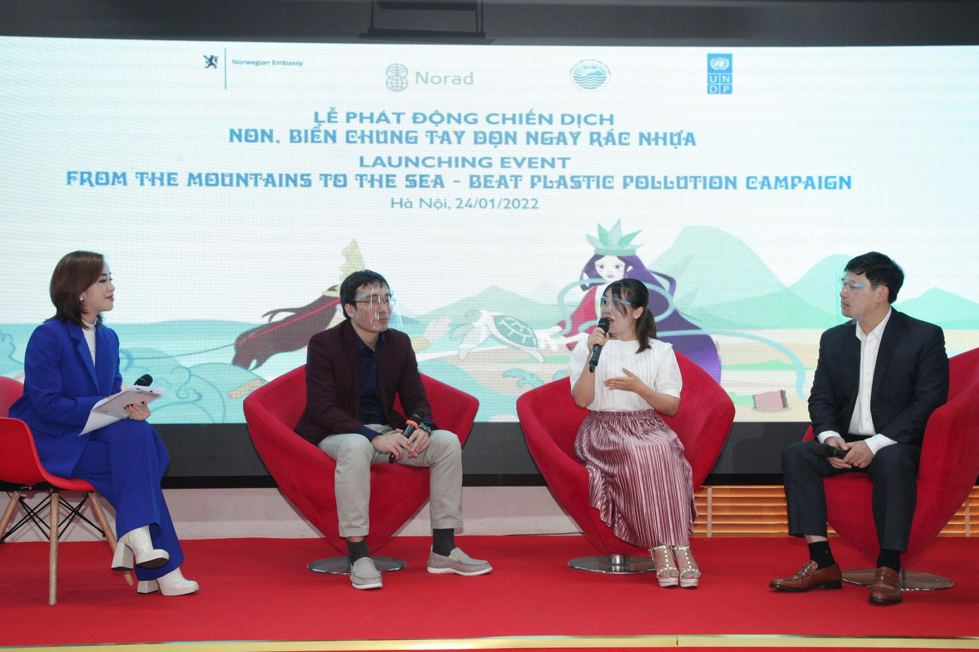 Tọa đàm “Đại dương hay nhựa - Bạn chọn gì?”. Ảnh: Diệu Linh.