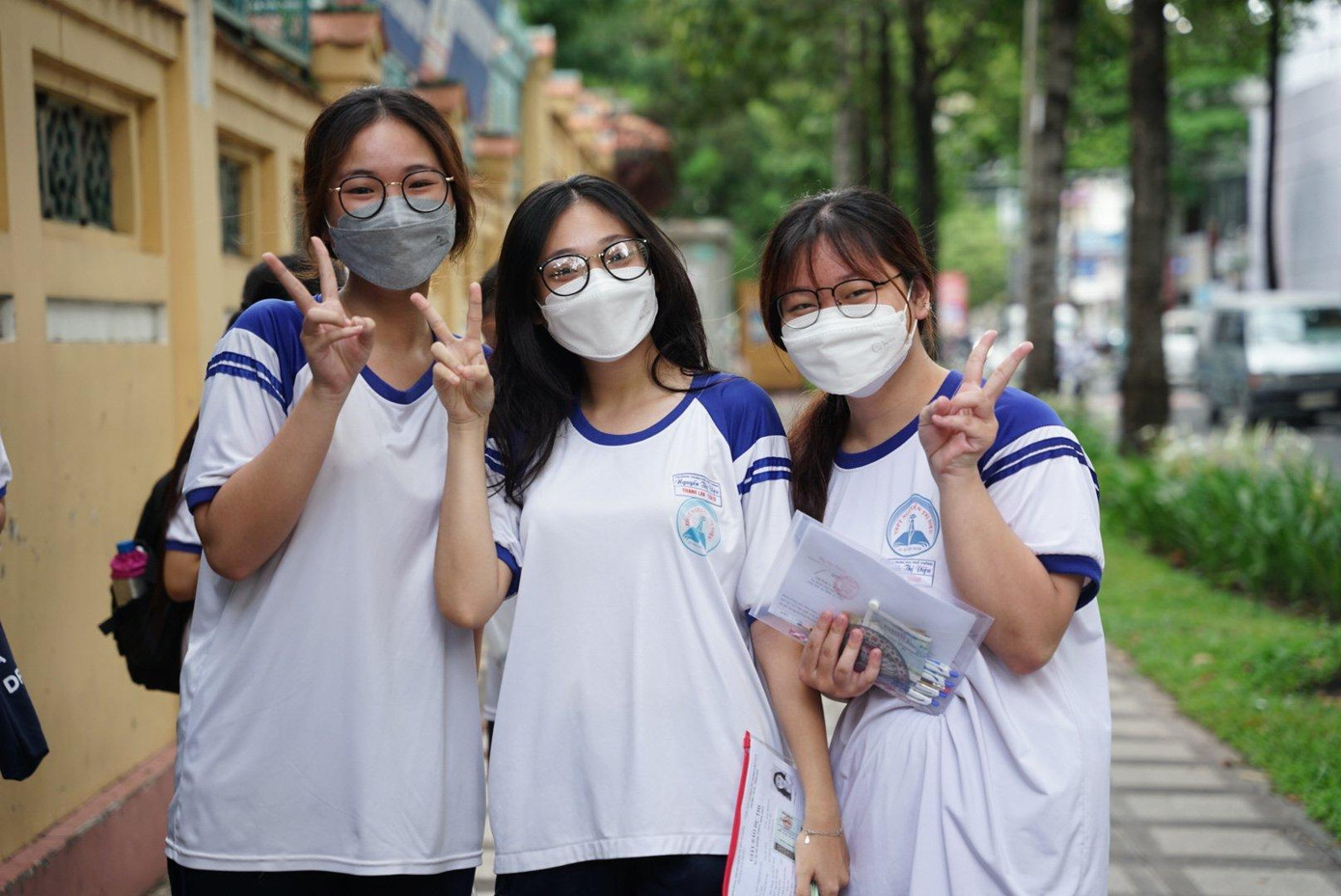 CẬP NHẬT: Hơn 1 triệu thí sinh háo hức làm thủ tục thi tốt nghiệp THPT 2022 ảnh 23 CẬP NHẬT: Hơn 1 triệu thí sinh háo hức làm thủ tục thi tốt nghiệp THPT 2022 ảnh 23