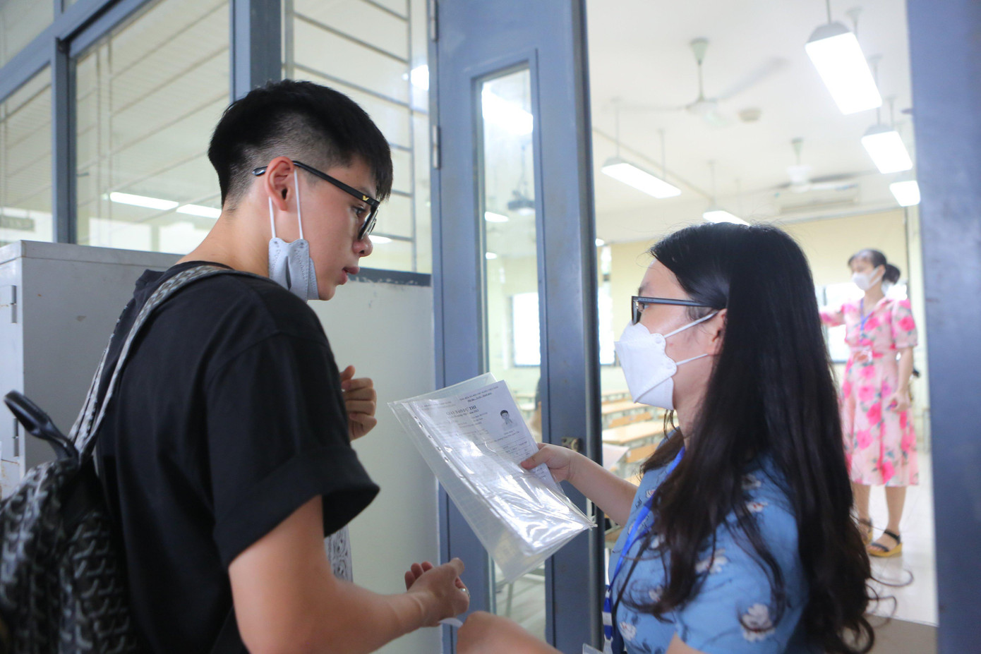 CẬP NHẬT: Hơn 1 triệu thí sinh háo hức làm thủ tục thi tốt nghiệp THPT 2022 ảnh 50 CẬP NHẬT: Hơn 1 triệu thí sinh háo hức làm thủ tục thi tốt nghiệp THPT 2022 ảnh 50