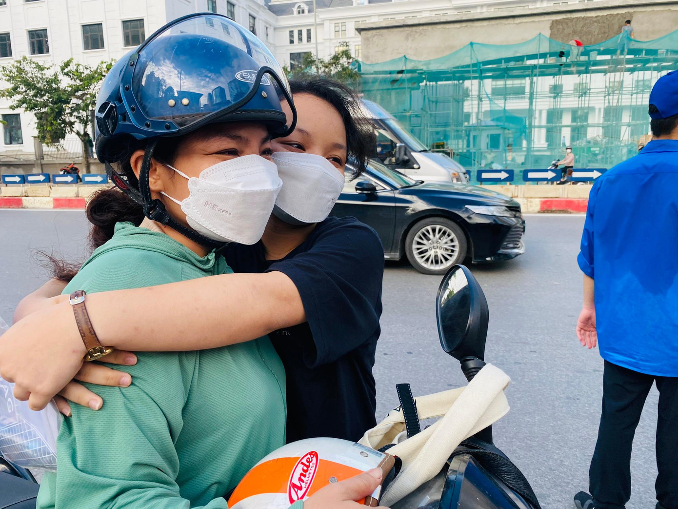 Thí sinh tự tin thi xong Ngữ Văn, cập nhật giải đề ảnh 44