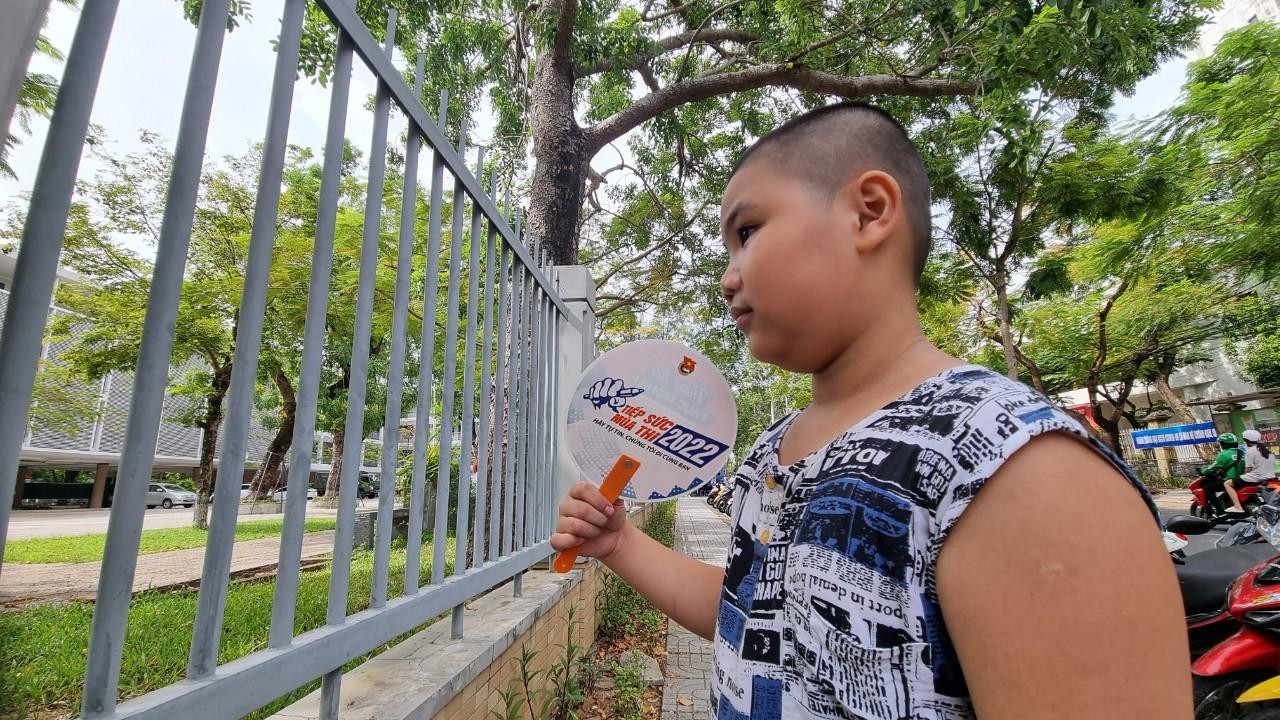 Bé Nguyễn Hoàng Nam Bé Nguyễn Hoàng Nam