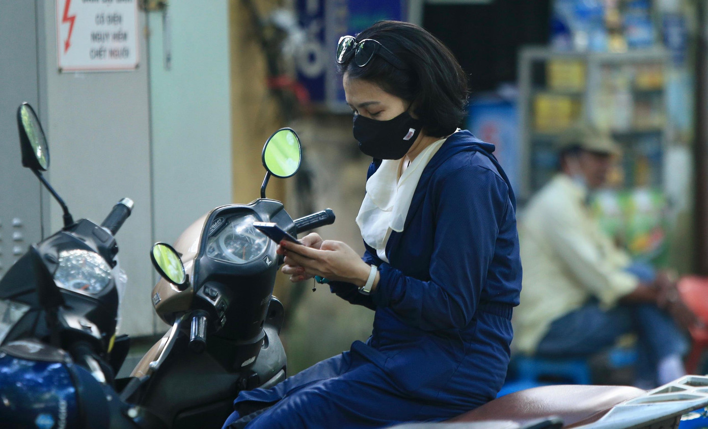 Thí sinh tự tin thi xong Ngữ Văn, cập nhật giải đề ảnh 87