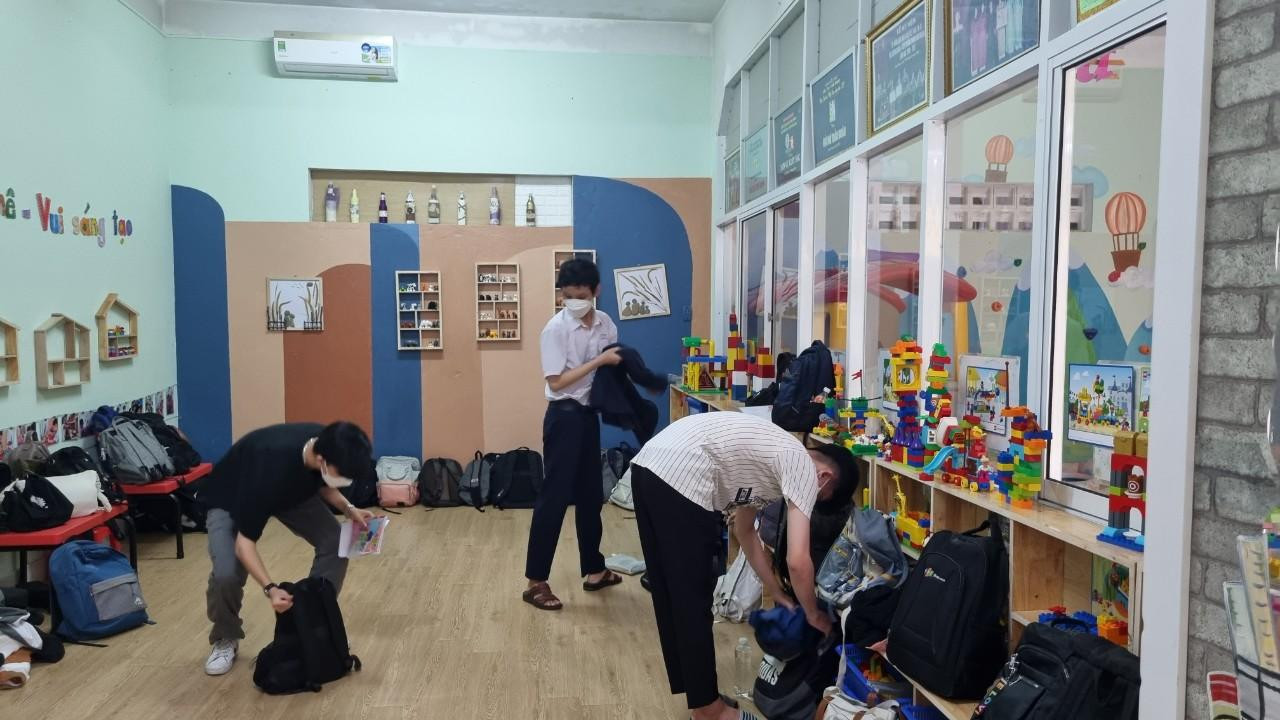 Thí sinh tự tin thi xong Ngữ Văn, cập nhật giải đề ảnh 49