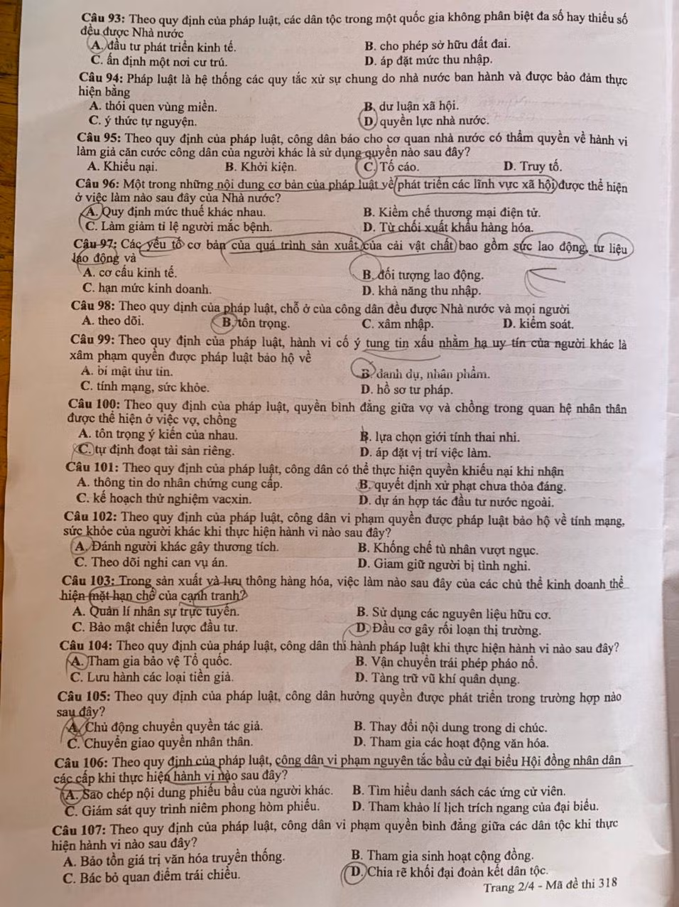 Thí sinh 'thở phào' khi hoàn thành bài thi tổ hợp, cập nhật giải đề 6 môn thi ảnh 49