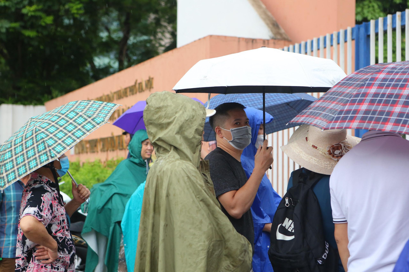 Gần một triệu thí sinh hoàn thành thi môn Toán, liệu có mưa điểm 10? ảnh 46 Gần một triệu thí sinh hoàn thành thi môn Toán, liệu có mưa điểm 10? ảnh 46