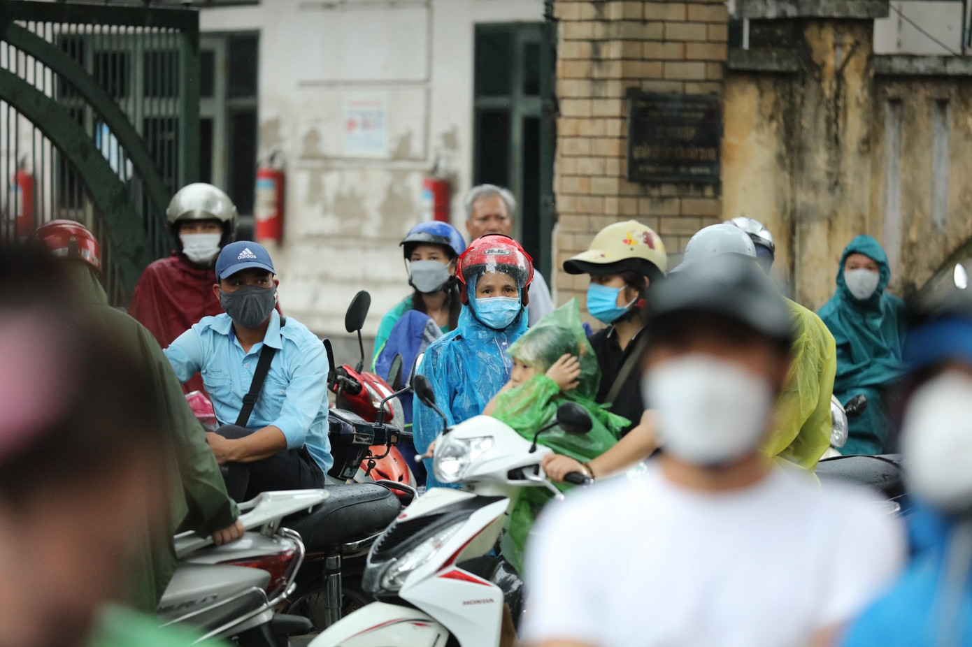 Gần một triệu thí sinh hoàn thành thi môn Toán, liệu có mưa điểm 10? ảnh 49 Gần một triệu thí sinh hoàn thành thi môn Toán, liệu có mưa điểm 10? ảnh 49