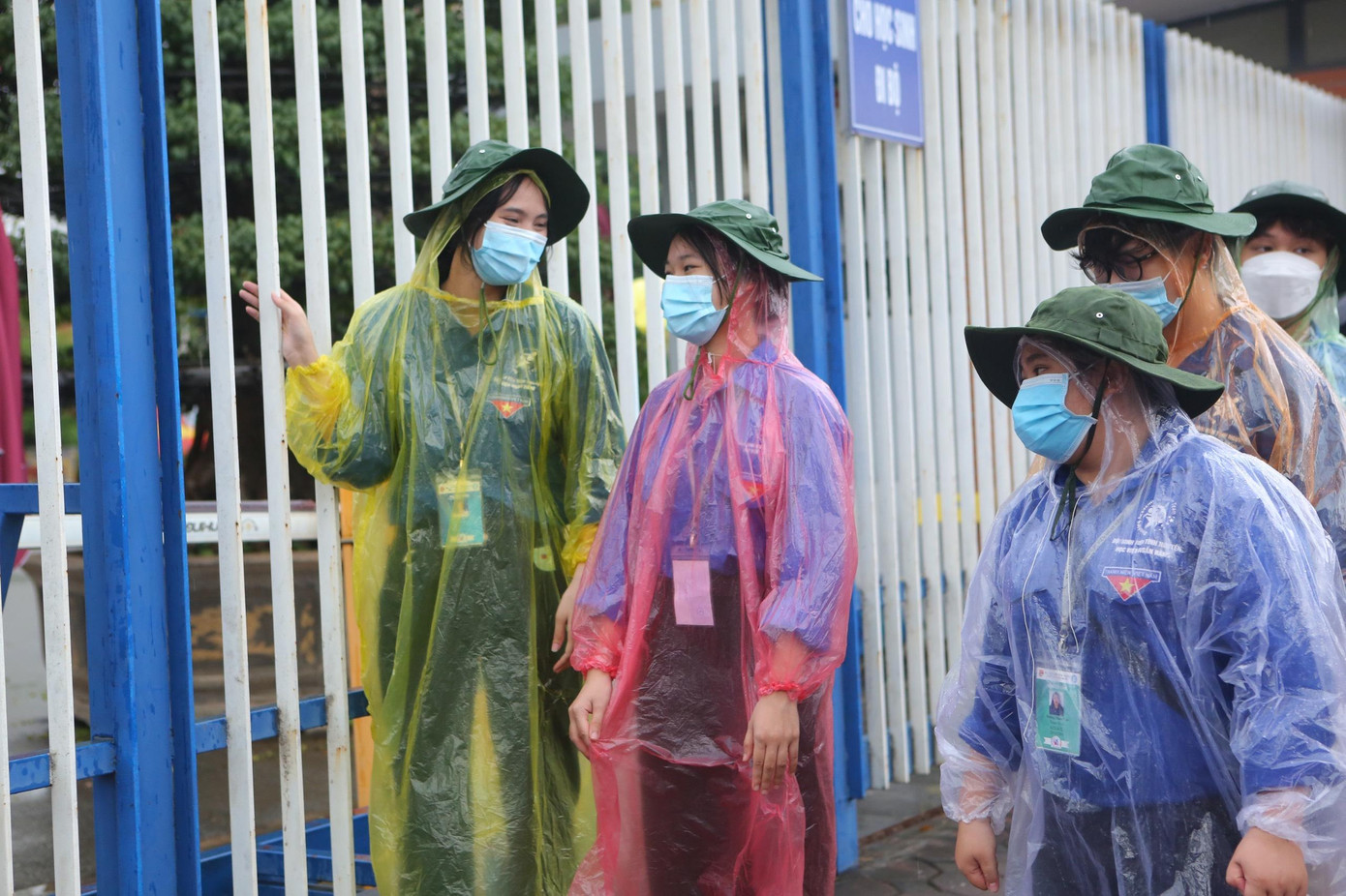 Gần một triệu thí sinh hoàn thành thi môn Toán, liệu có mưa điểm 10? ảnh 45 Gần một triệu thí sinh hoàn thành thi môn Toán, liệu có mưa điểm 10? ảnh 45