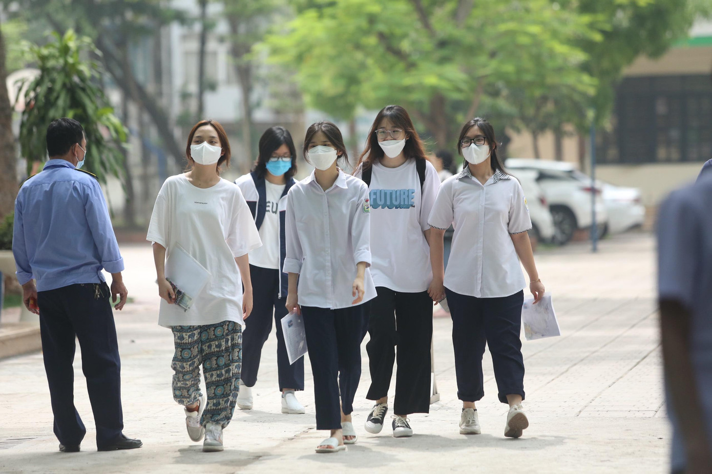 CẬP NHẬT: Hơn 1 triệu thí sinh háo hức làm thủ tục thi tốt nghiệp THPT 2022 ảnh 60 CẬP NHẬT: Hơn 1 triệu thí sinh háo hức làm thủ tục thi tốt nghiệp THPT 2022 ảnh 60