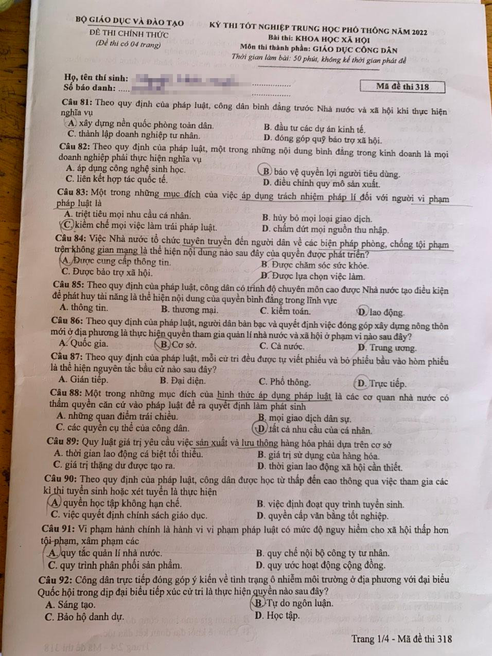 Thí sinh 'thở phào' khi hoàn thành bài thi tổ hợp, cập nhật giải đề 6 môn thi ảnh 48