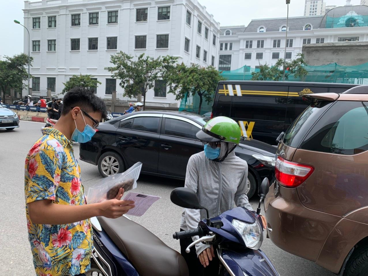 CẬP NHẬT: Hơn 1 triệu thí sinh háo hức làm thủ tục thi tốt nghiệp THPT 2022 ảnh 53 CẬP NHẬT: Hơn 1 triệu thí sinh háo hức làm thủ tục thi tốt nghiệp THPT 2022 ảnh 53