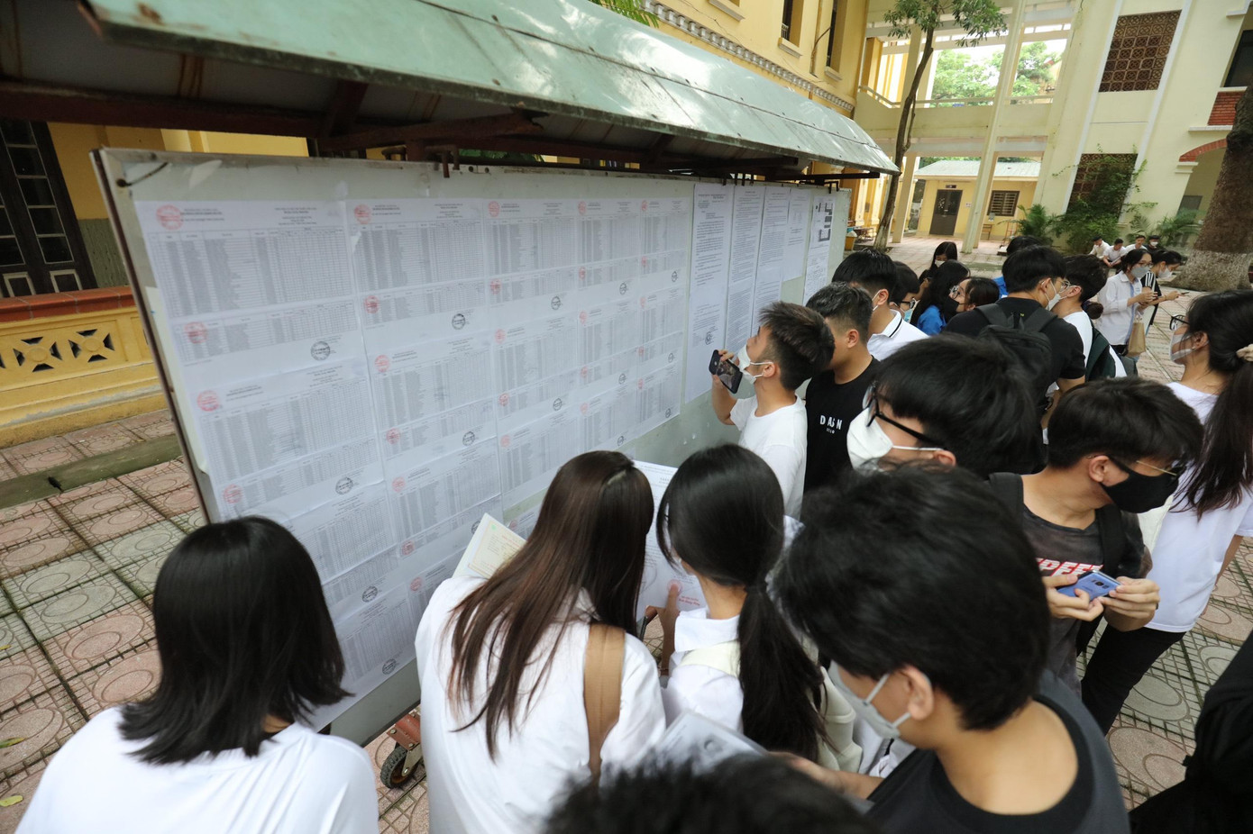 CẬP NHẬT: Hơn 1 triệu thí sinh háo hức làm thủ tục thi tốt nghiệp THPT 2022 ảnh 39 CẬP NHẬT: Hơn 1 triệu thí sinh háo hức làm thủ tục thi tốt nghiệp THPT 2022 ảnh 39