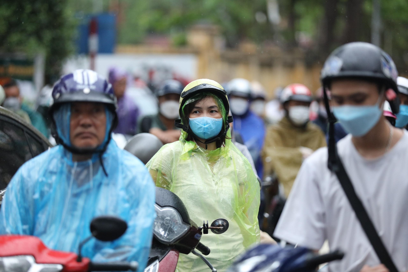 Gần một triệu thí sinh hoàn thành thi môn Toán, liệu có mưa điểm 10? ảnh 48 Gần một triệu thí sinh hoàn thành thi môn Toán, liệu có mưa điểm 10? ảnh 48