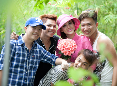 Trang Nhung và ê-kíp vừa mới có chuyến đi lên Đà Lạt để chụp ảnh quảng bá cho album sắp phát hành của cô