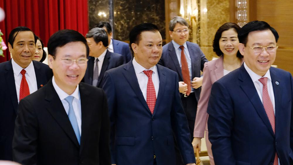 Dự buổi lễ có Chủ tịch Quốc hội Vương Đình Huệ, Thường trực Ban Bí thư Võ Văn Thưởng cùng đại diện nhiều lãnh đạo ban, bộ, ngành T.Ư và thành phố Hà Nội. Ảnh: Mạnh Thắng