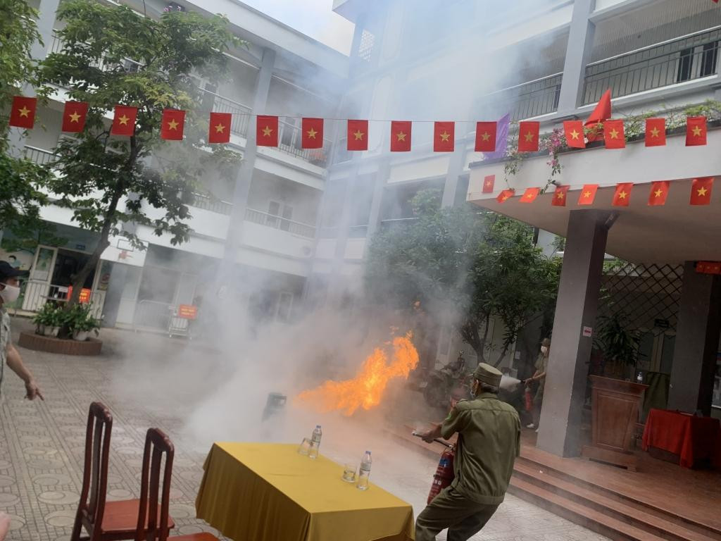 Diễn tập phương án PCCC trong ngày bầu cử