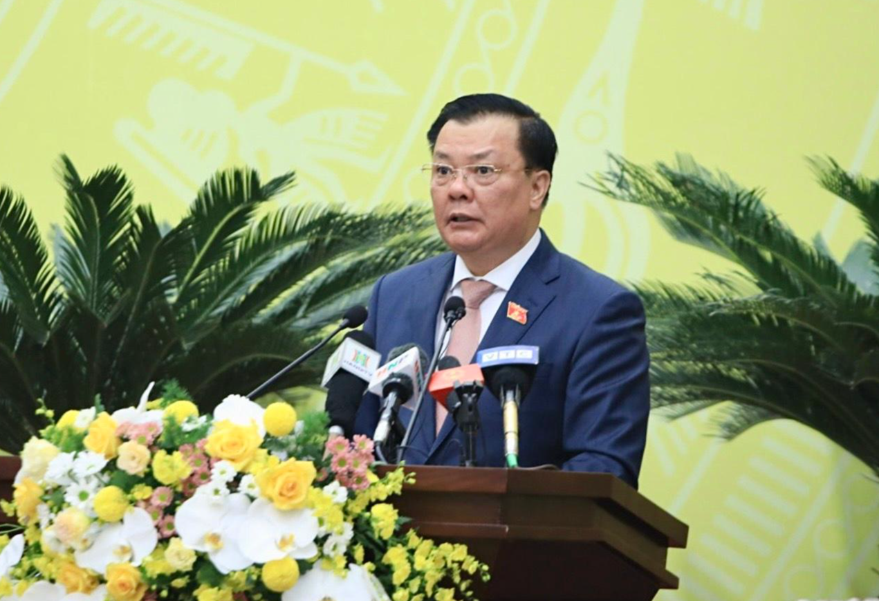 Bí thư Thành ủy Hà Nội Đinh Tiến Dũng.