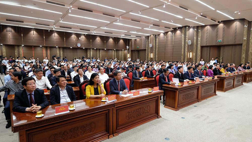 Sáng 3/4, Ban Thường vụ Thành ủy Hà Nội tổ chức Hội nghị cán bộ chủ chốt thành phố để công bố quyết định của Bộ Chính trị về công tác cán bộ. Ảnh: Mạnh Thắng