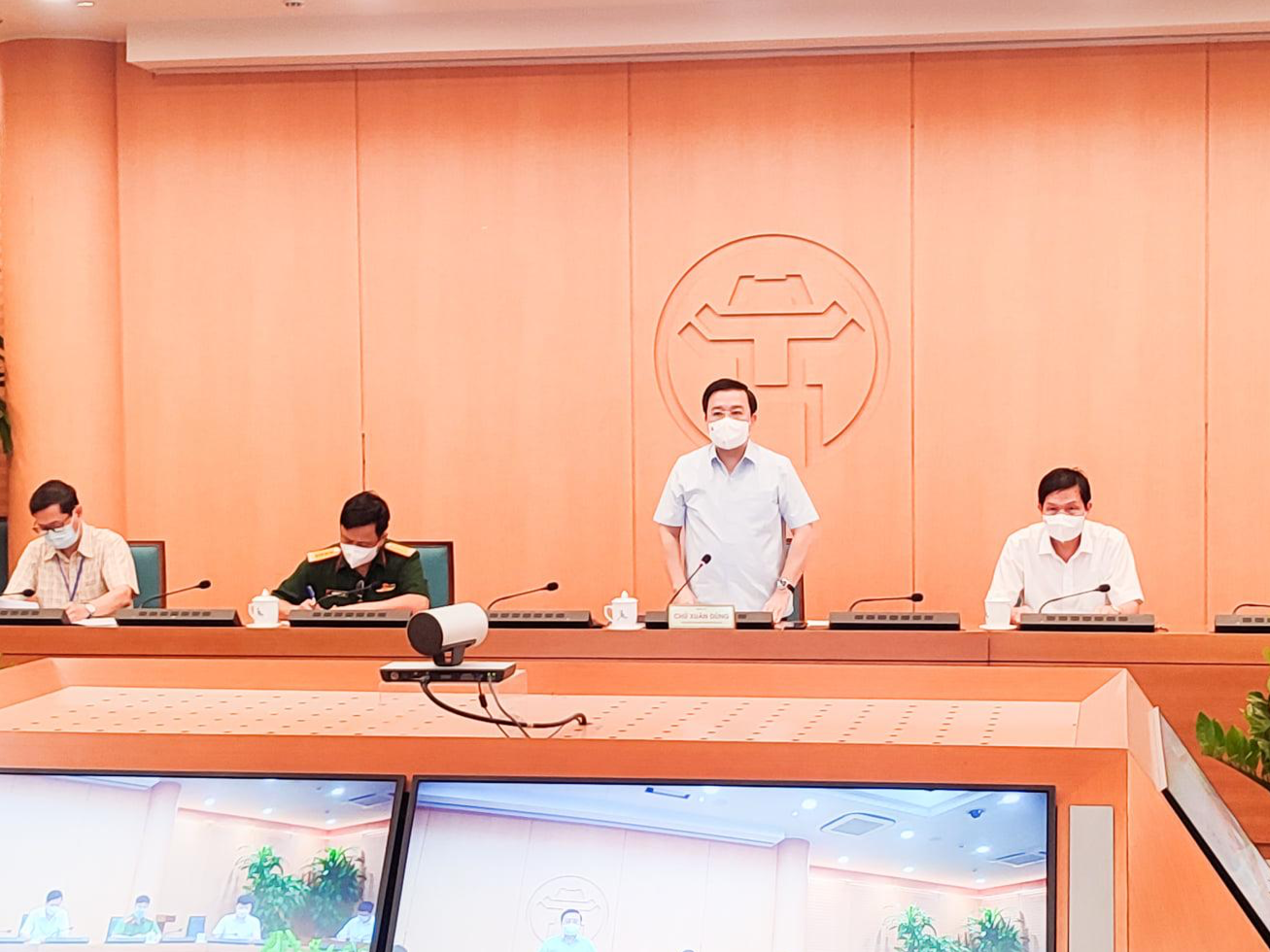 Phó Chủ tịch UBND thành phố Hà Nội Chử Xuân Dũng phát biểu tại cuộc họp Phó Chủ tịch UBND thành phố Hà Nội Chử Xuân Dũng phát biểu tại cuộc họp