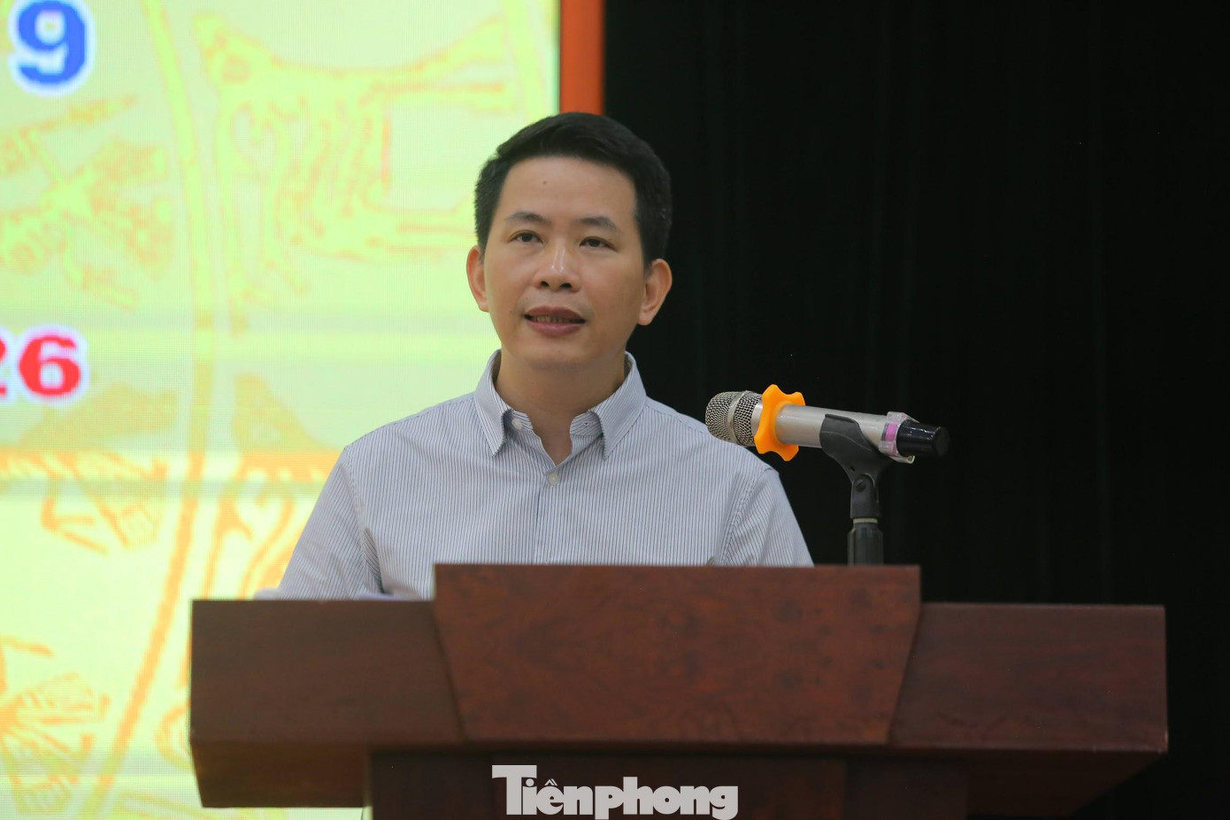 Chủ tịch UBND quận Hoàn Kiếm Phạm Tuấn Long phát biểu tại buổi diễn tập bầu cử ĐBQH và đại biểu HĐND các cấp. Ảnh: Duy Phạm Chủ tịch UBND quận Hoàn Kiếm Phạm Tuấn Long phát biểu tại buổi diễn tập bầu cử ĐBQH và đại biểu HĐND các cấp. Ảnh: Duy Phạm