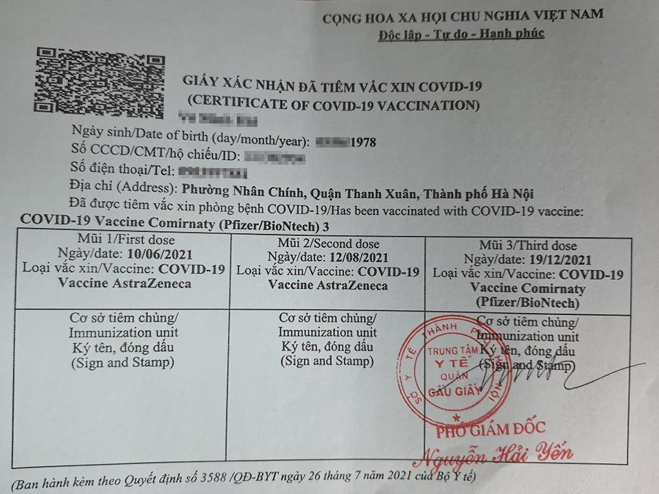 Giấy xác nhận tiêm mũi 3 vắc xin COVID-19 trên địa bàn quận Cầu Giấy. Ảnh: VH