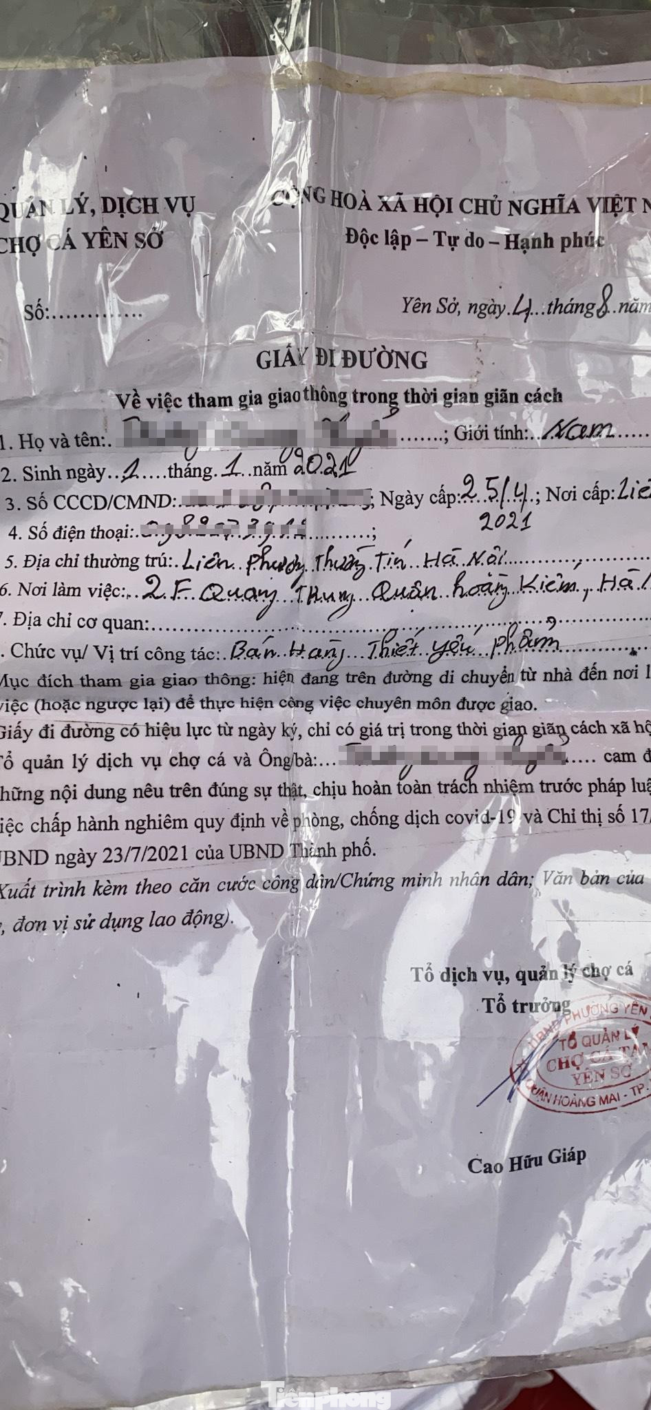 Giấy đi đường bị phường Tràng Tiền thu giữ