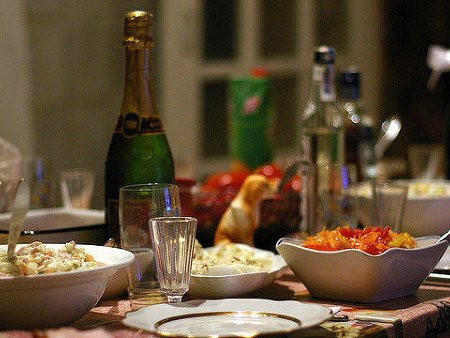 Ngộ độc tập thể (Ảnh: RIA)