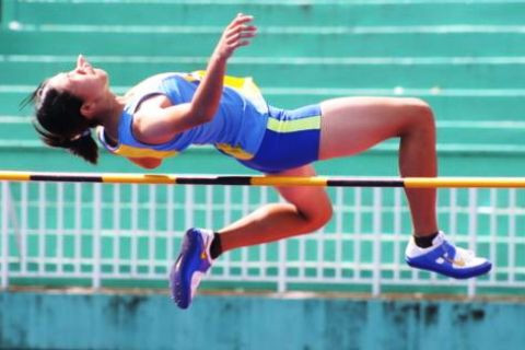 VĐV nhảy cao Phạm Thị Diễm