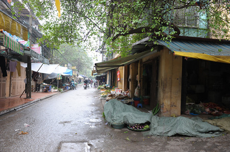 Chợ tạm, một biểu trưng của Hà Nội gắn liền với các khu chung cư cũ