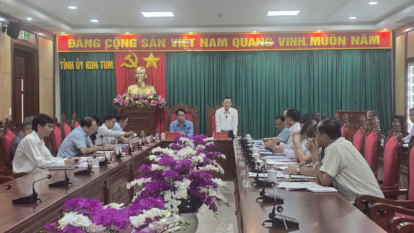 Quang cảnh buổi làm việc. Ảnh: Phúc Thắng