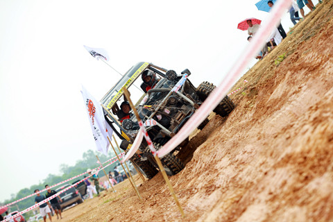 Các phần thi đầu phần lớn là đi ngang sườn có độ dốc lớn