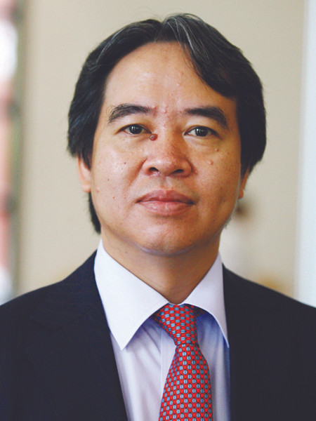 Thống đốc Ngân hàng Nhà nước Việt Nam Nguyễn Văn Bình (50 tuổi), quê Phú Thọ, TSKH (ngành kinh tế), Ủy viên Trung ương Đảng. Thống đốc Ngân hàng Nhà nước Việt Nam Nguyễn Văn Bình (50 tuổi), quê Phú Thọ, TSKH (ngành kinh tế), Ủy viên Trung ương Đảng