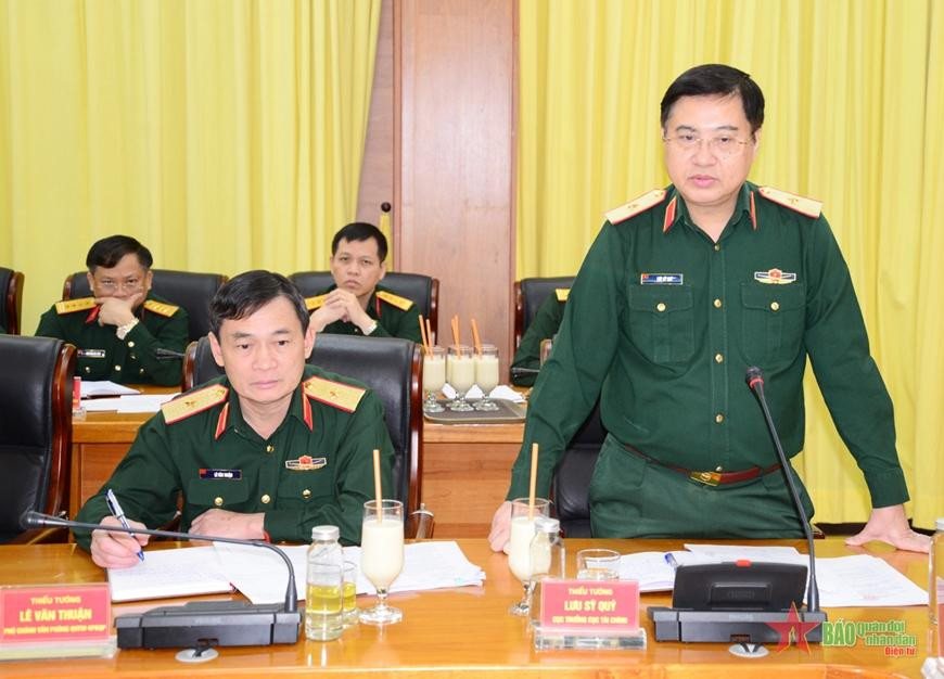 Thiếu tướng Lưu Sỹ Quý, Cục trưởng Cục Tài chính (Bộ Quốc phòng) phát biểu tại hội nghị.