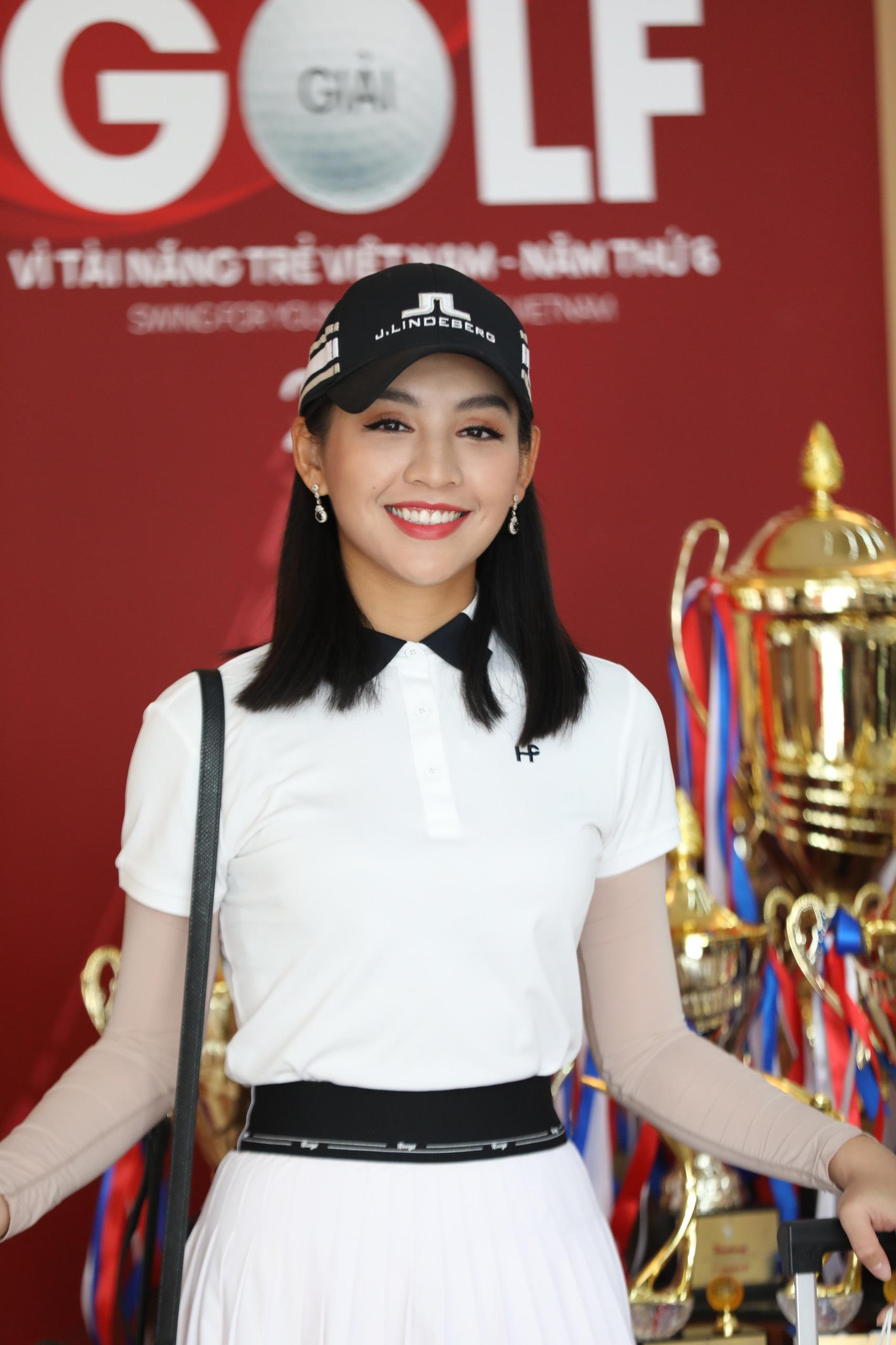 Hồi tháng 9, Thanh Tú từng đăng quang ngôi vị Miss Golf Việt Nam 2022 trong lần đầu tiên tổ chức tại Việt Nam.