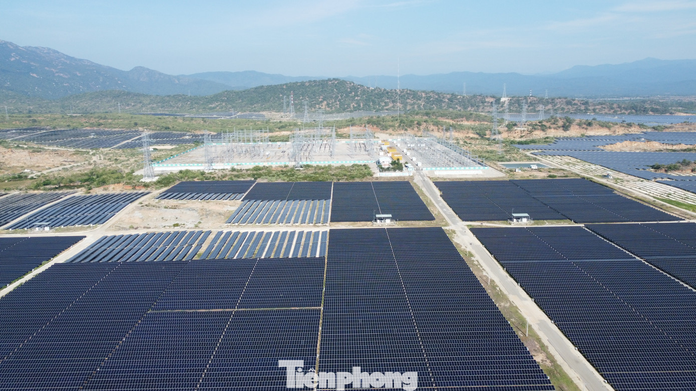 Theo EVN, khi dự án Nhà máy điện mặt trời Trung Nam - Thuận Nam chưa đầy đủ về mặt pháp lý, chưa được cấp giấy phép hoạt động điện lực, họ chỉ ghi nhận sản lượng mà không thể thanh toán là đúng.