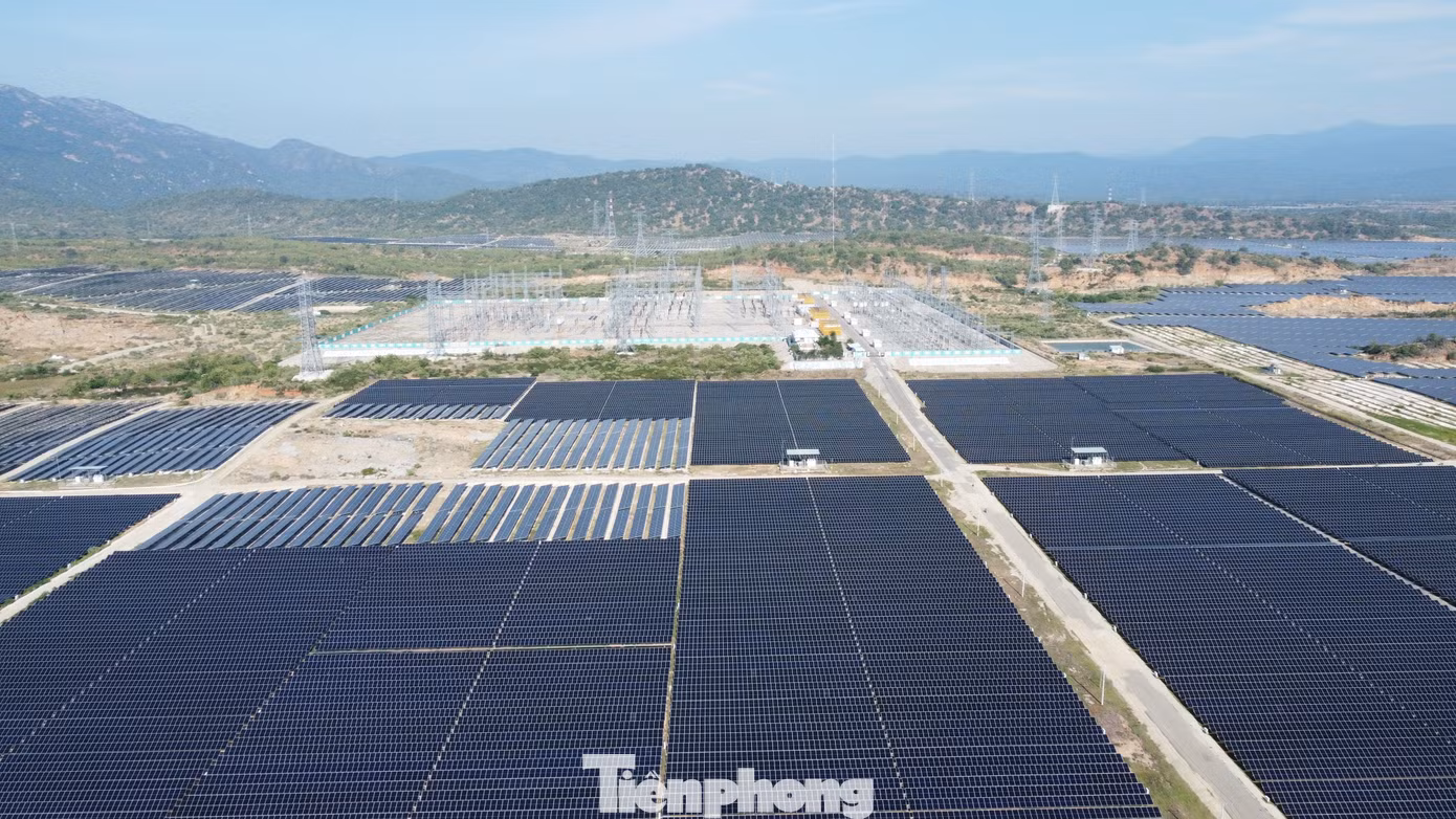 Theo EVN, khi dự án Nhà máy điện mặt trời Trung Nam - Thuận Nam chưa đầy đủ về mặt pháp lý, chưa được cấp giấy phép hoạt động điện lực, họ chỉ ghi nhận sản lượng mà không thể thanh toán là đúng.