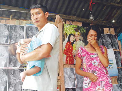 Huy Khánh và Đinh Y Nhung trong phim Lấy chồng người ta. Huy Khánh và Đinh Y Nhung trong phim Lấy chồng người ta