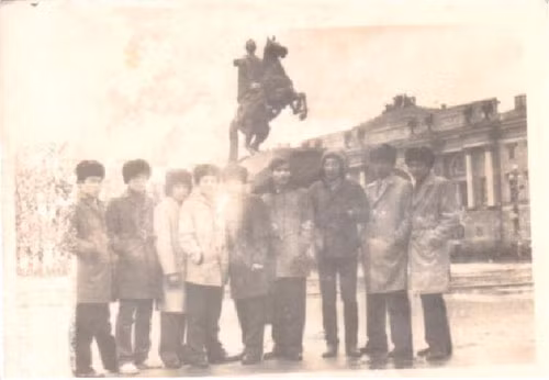 Kỳ nghỉ đông tại Le-nin-grat của các chiến sĩ tàu ngầm