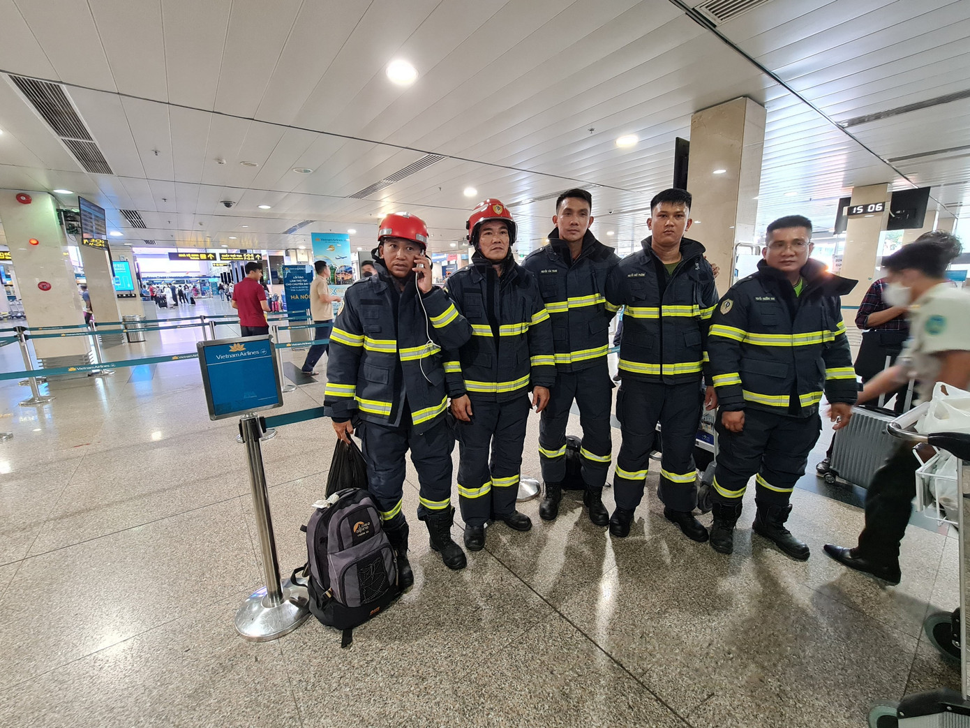 5 cán bộ chiến sĩ thuộc Phòng Cảnh sát Phòng cháy Chữa cháy và Cứu nạn Cứu hộ (PC07) Công an TPHCM tham gia thực hiện nghĩa vụ quốc tế cứu nạn cứu hộ sau thảm họa động đất tại Thổ Nhĩ Kỳ. Ảnh: PC07 cung cấp 5 cán bộ chiến sĩ thuộc Phòng Cảnh sát Phòng cháy Chữa cháy và Cứu nạn Cứu hộ (PC07) Công an TPHCM tham gia thực hiện nghĩa vụ quốc tế cứu nạn cứu hộ sau thảm họa động đất tại Thổ Nhĩ Kỳ. Ảnh: PC07 cung cấp