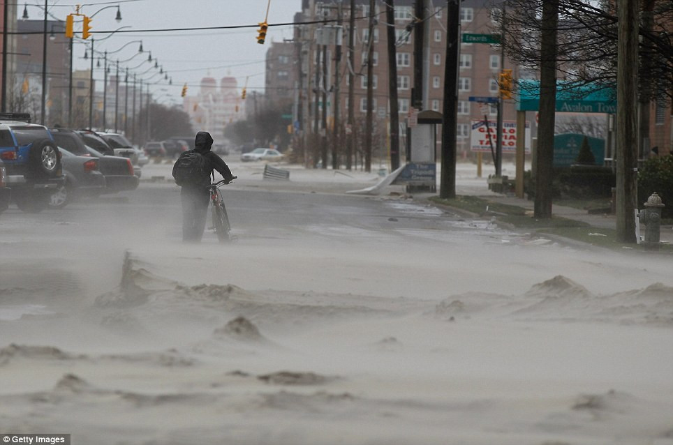 Tình trạng mất điện ở New York do siêu bão Sandy gây ra đang kéo dài hai hoặc ba ngày nữa 