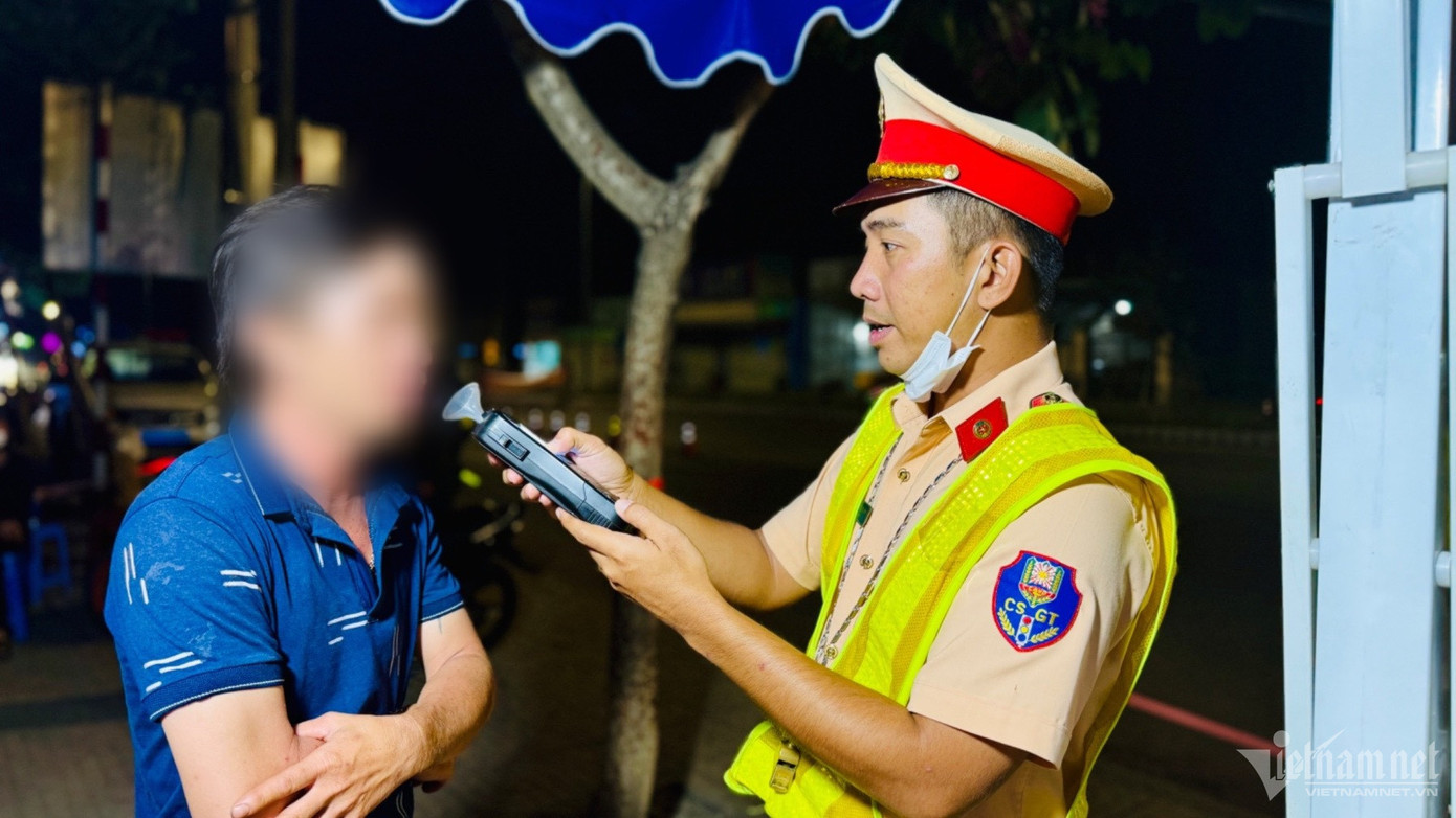 Ông N. đã vi phạm điều khiển phương tiện mà trong hơi thở có nồng độ cồn. Ông N. đã vi phạm điều khiển phương tiện mà trong hơi thở có nồng độ cồn.