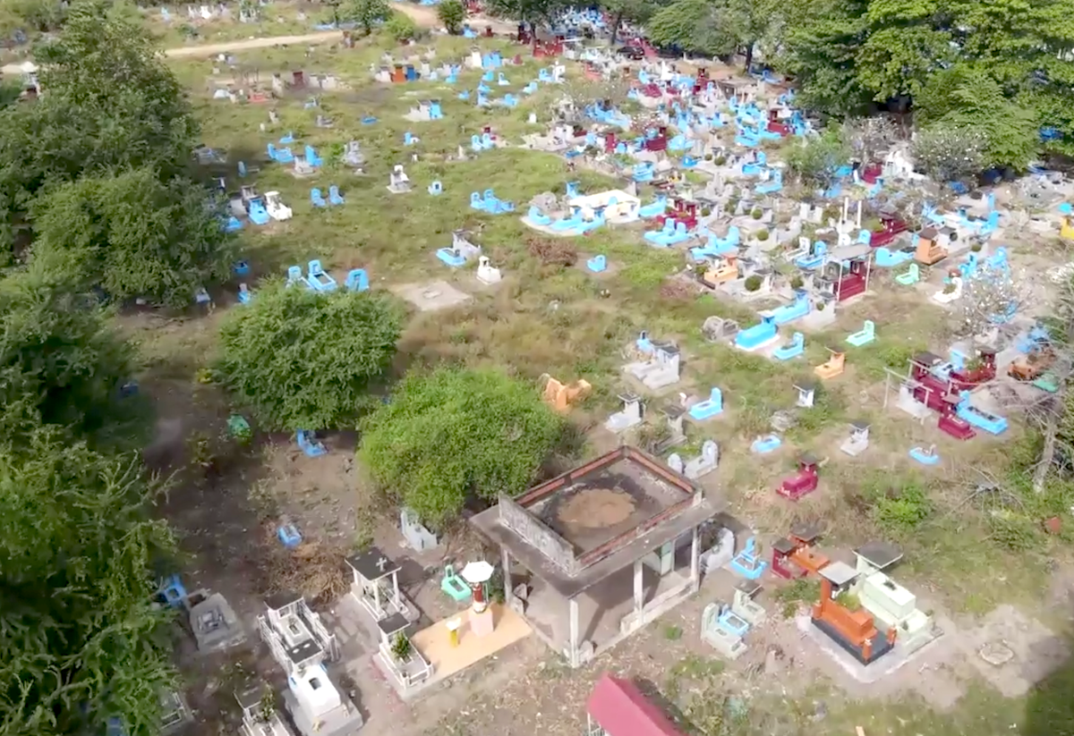 Một góc Nghĩa trang Bình Hưng Hoà, Q.Bình Tân. (Ảnh: Đình Tuyến)