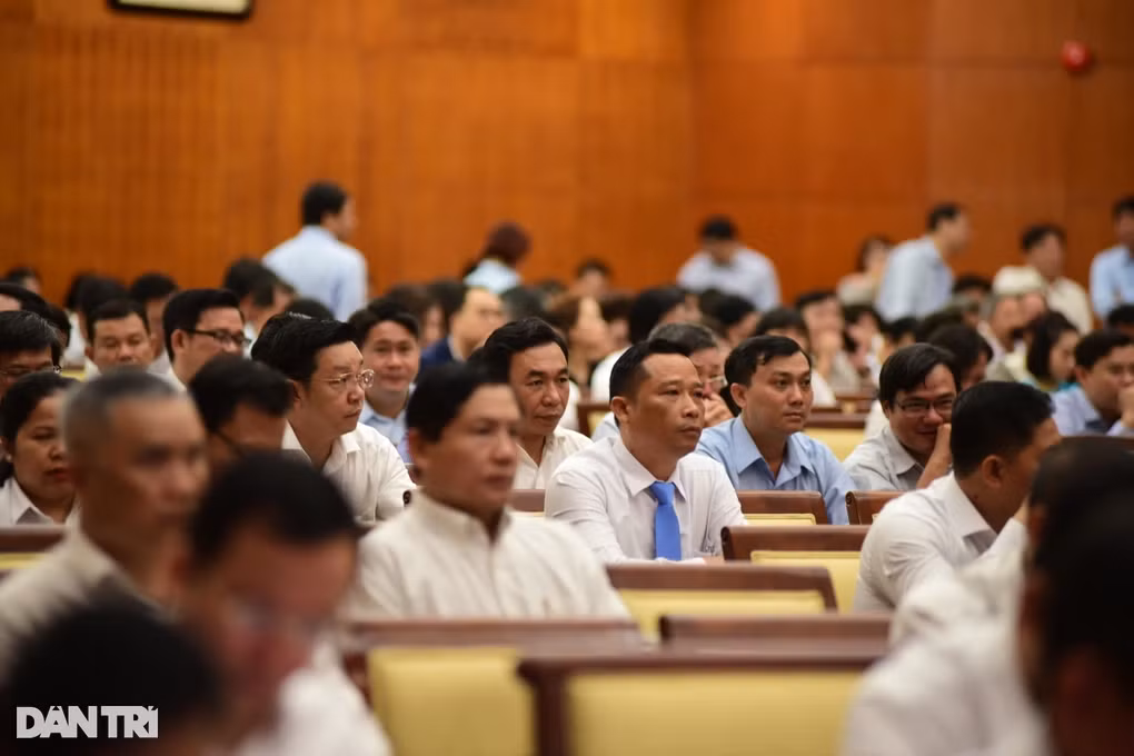 Các đại biểu dự hội nghị tổng kết công tác tổ chức, chăm lo Tết Giáp Thìn năm 2024 sáng 20/2 (Ảnh: Q.Huy). Các đại biểu dự hội nghị tổng kết công tác tổ chức, chăm lo Tết Giáp Thìn năm 2024 sáng 20/2 (Ảnh: Q.Huy).