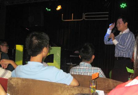 Hiện nay anh Nguyễn Chí Hiếu đang làm việc tại Việt Nam về lĩnh vực giáo dục. . Hiện nay anh Nguyễn Chí Hiếu đang làm việc tại Việt Nam về lĩnh vực giáo dục.