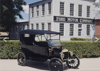 Nếu năm 1908, Ford xuất xưởng chỉ 10.000 xe thì tới 1913, dòng xe này đã trở thành mẫu ô tô bán chạy nhất thế giới và giúp Ford chiếm tới 50% thị phần ô tô toàn cầu