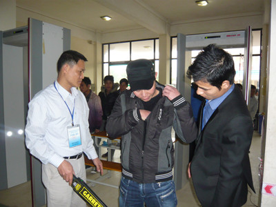 Người lao động tại kỳ thi tiếng Hàn. Ảnh: Phong Cầm. Người lao động tại kỳ thi tiếng Hàn. Ảnh: Phong Cầm