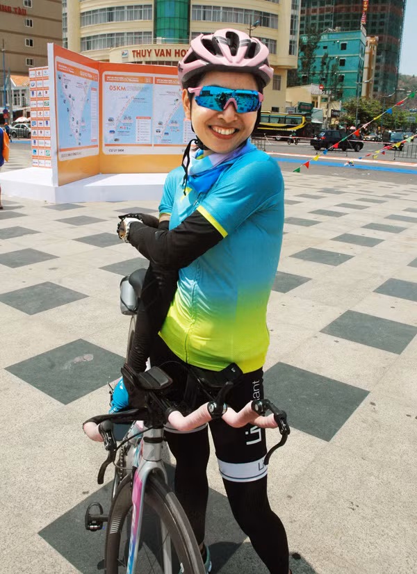 Đạp xe 100km để cổ vũ Tiền Phong Marathon 2019 ảnh 2