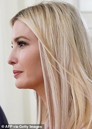 Đường nét của Ivanka sắc nét và góc cạnh hơn so với năm 2020 (trái). Ảnh: Getty Images. Đường nét của Ivanka sắc nét và góc cạnh hơn so với năm 2020 (trái). Ảnh: Getty Images.