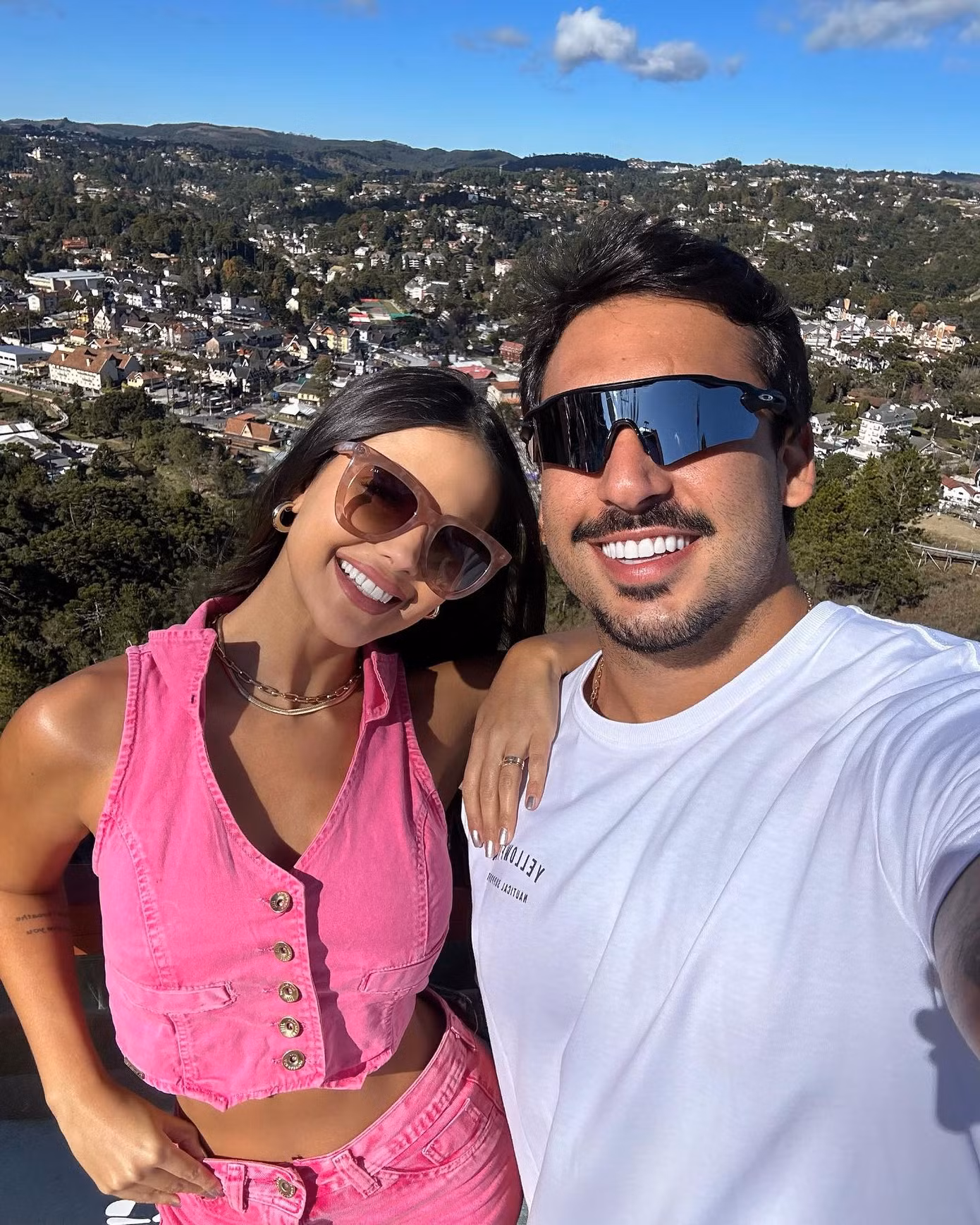 Luana Andrade và João Hadad cặp người yêu có tiếng ở Brazil.