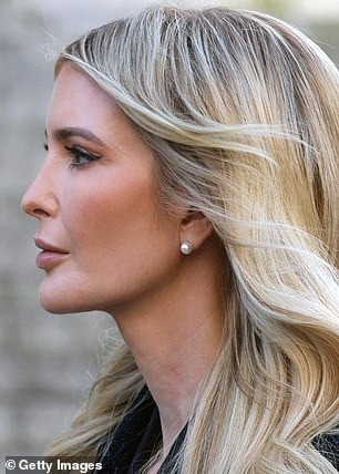 Đường nét của Ivanka sắc nét và góc cạnh hơn so với năm 2020 (trái). Ảnh: Getty Images. Đường nét của Ivanka sắc nét và góc cạnh hơn so với năm 2020 (trái). Ảnh: Getty Images.