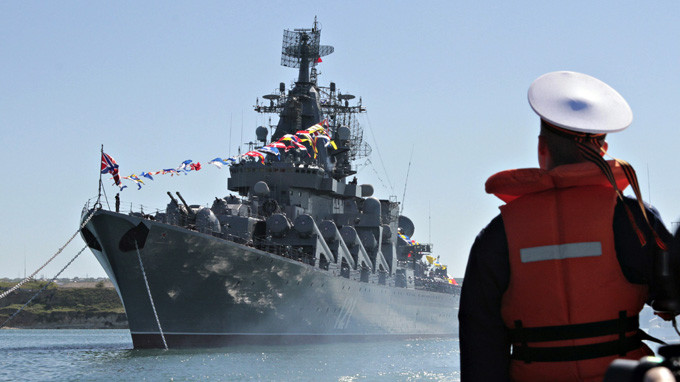 Nga cũng đã điều động tàu khu trục cỡ lớn Moskva đến khu vực Địa Trung Hải
